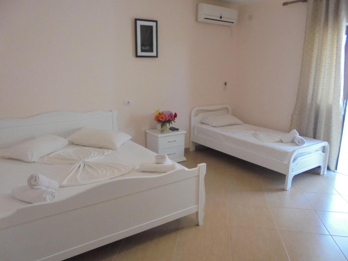 Zacaj Hotel Ksamil Esterno foto