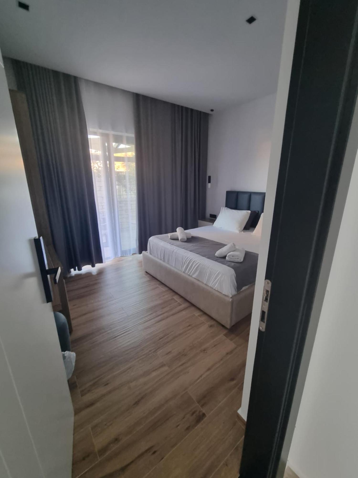 Zacaj Hotel Ksamil Esterno foto